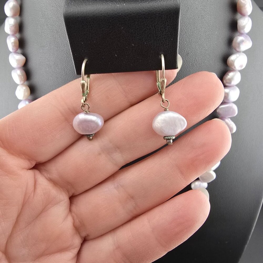 Freshwater Pearl Necklace & Lever Back Earring Set - Picture 5 of 8